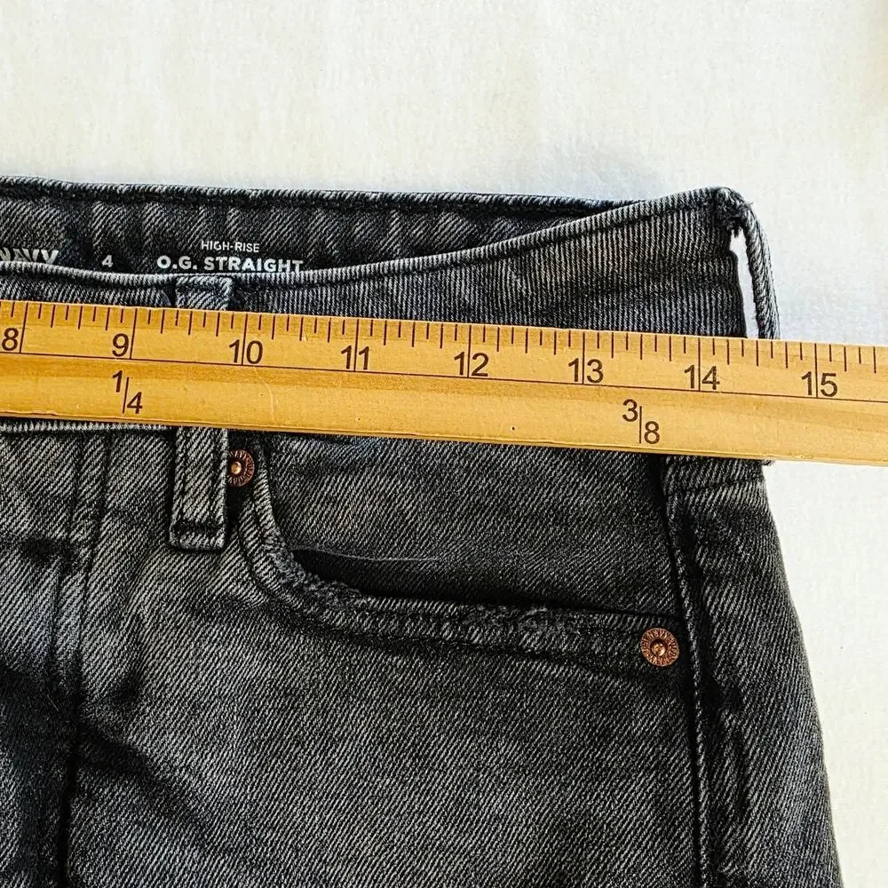 Old Navy O.G. Straight Shorts Size 4 Black Distressed High Rise Grunge Festival